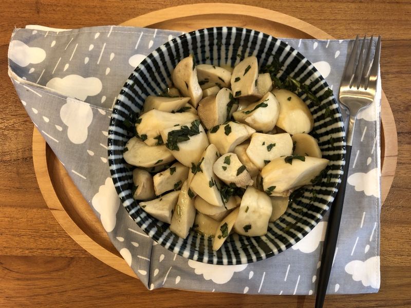 涼拌杏飽菇