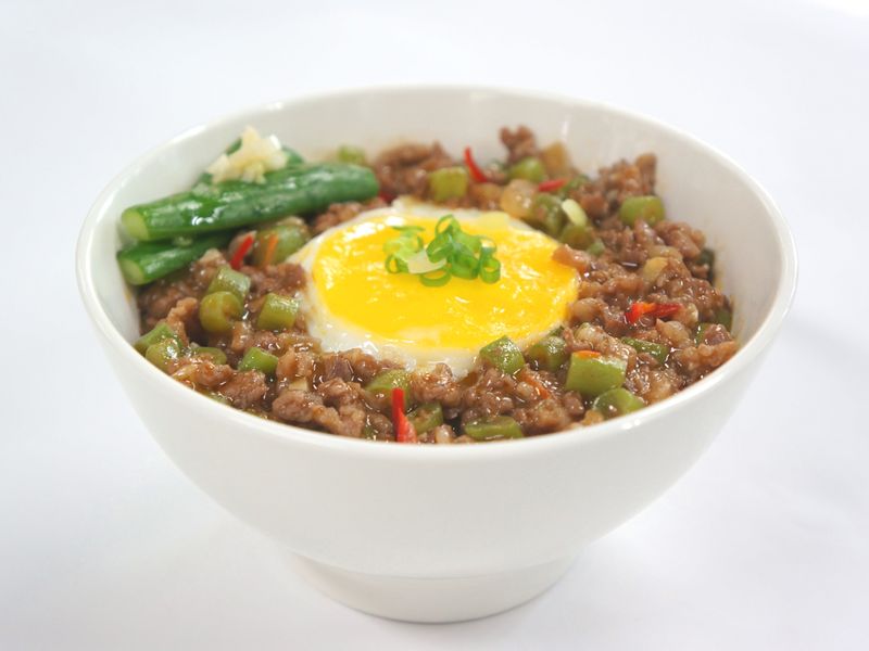 川辣四季牛蓋飯