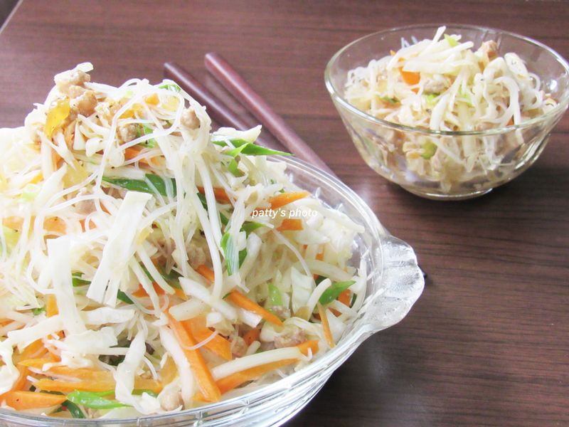 醬拌高麗菜米粉