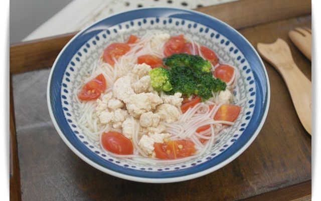 寶寶副食品「番茄雞肉麵」好開胃 ♪