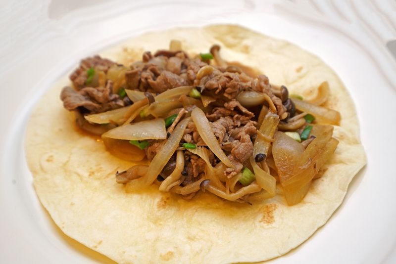 鴻喜菇炒牛肉