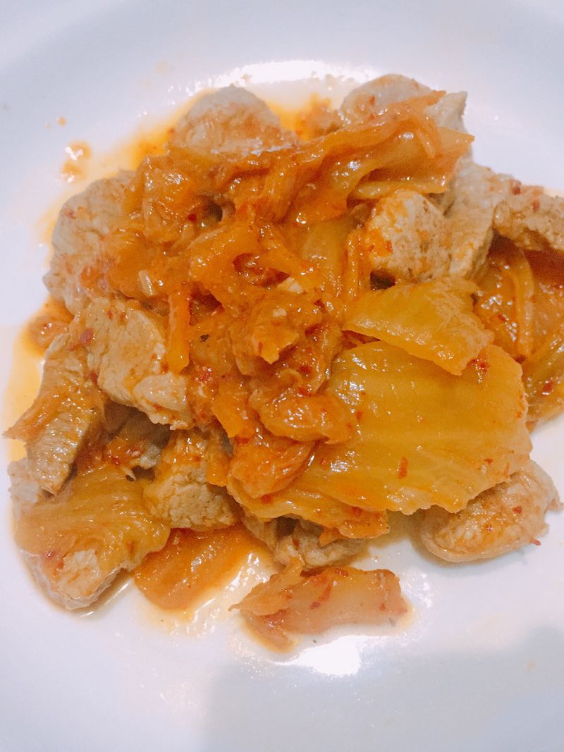 泡菜炒腰內肉（台糖安心豚）