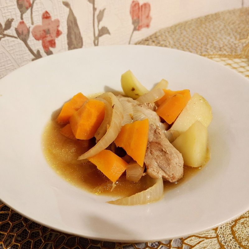 馬鈴薯燉肉(豚じゃが )