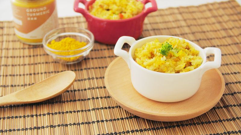 薑黃蔬菜炒飯
