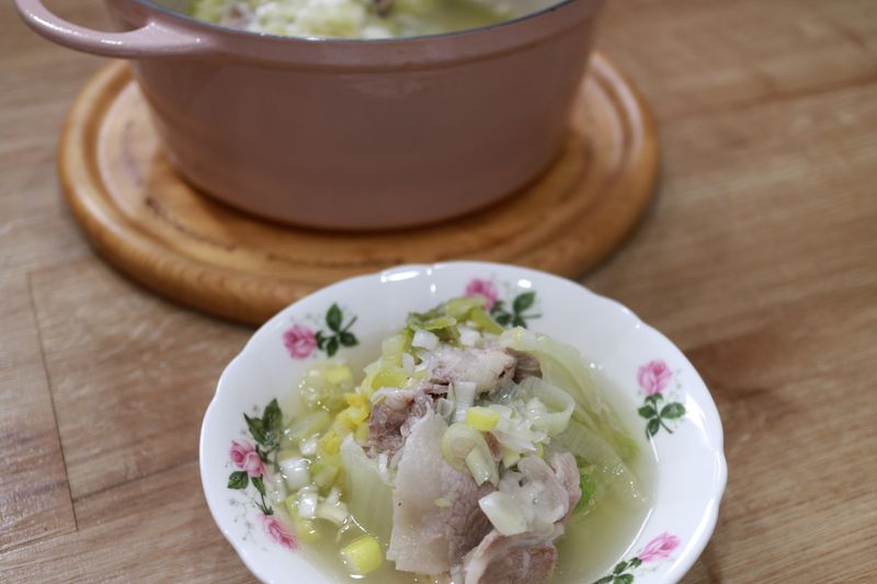 蔥花鹽白菜豬肉鍋