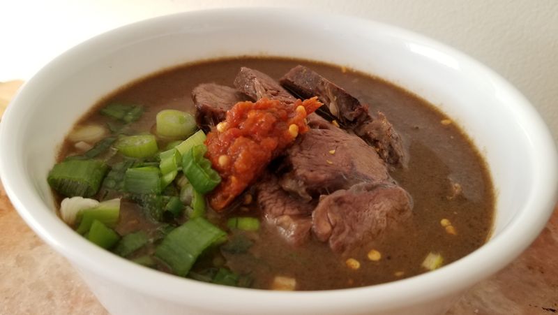 荷蘭鍋料理: 沙茶牛肉麵