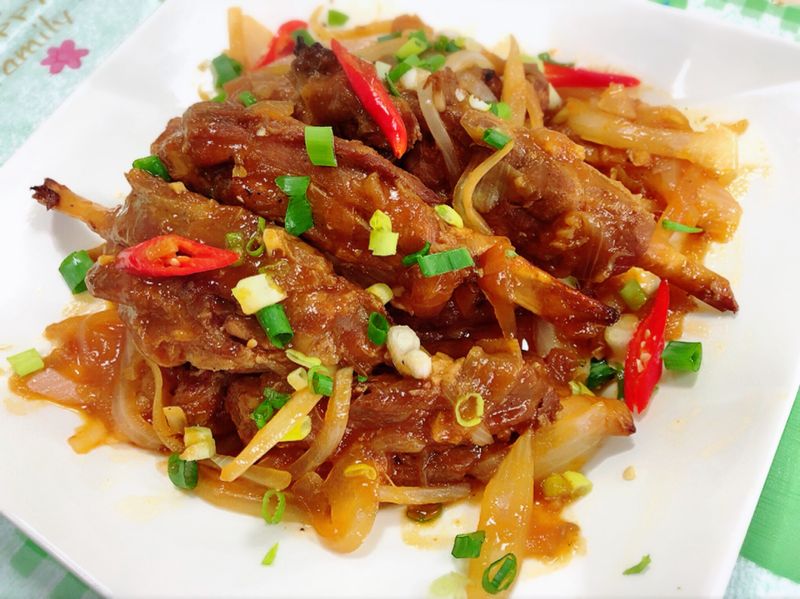 豬棒棒腿燴紅醬(水波爐料理)
