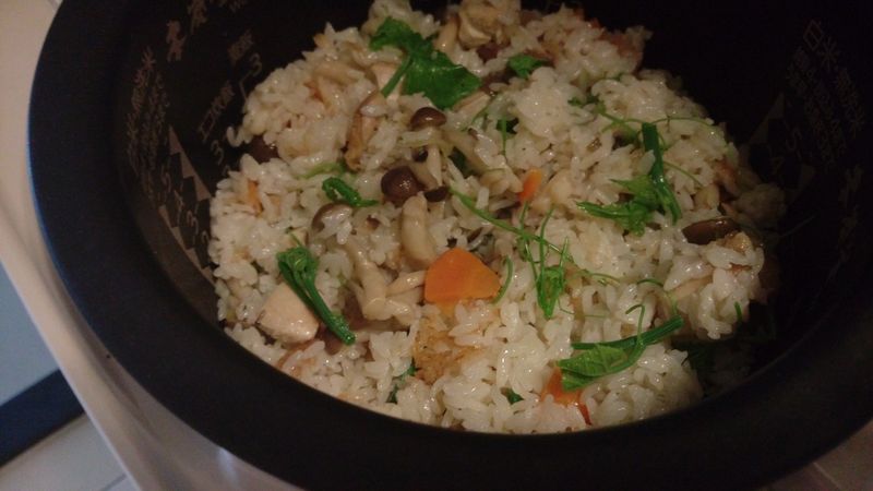 干貝雞肉菇菇炊飯