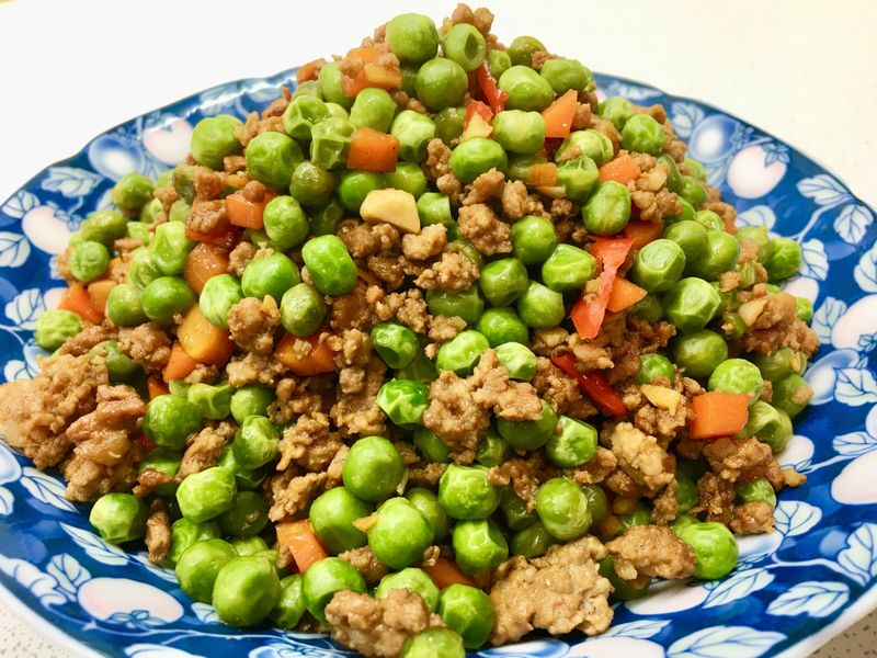 碗豆炒肉末