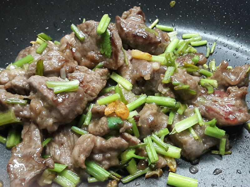 香根炒牛肉 芫荽炒牛肉 家常菜 下酒菜