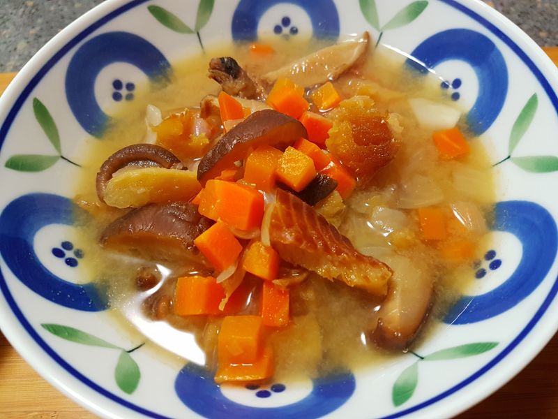 明太魚冬菇味增湯