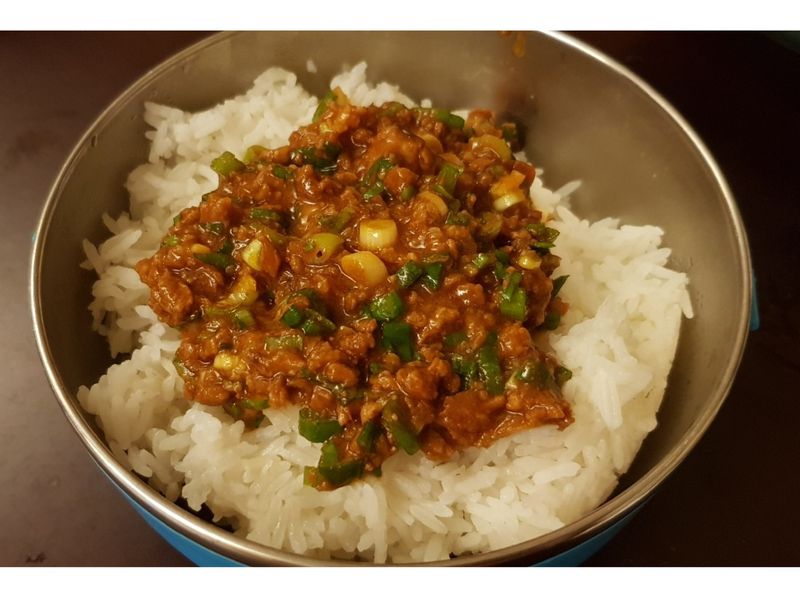 青蔥肉醬拌飯