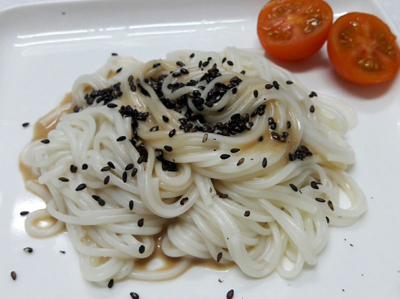 五分鐘和風拌冷麵 芝麻橘汁涼麵
