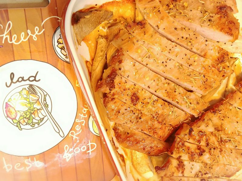 鹽烤菇菇松板豬。{烤箱料理}