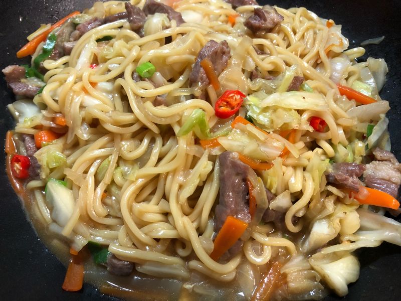 醋香肉絲炒麵