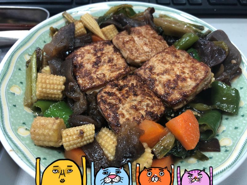 蔥燒木耳豆腐