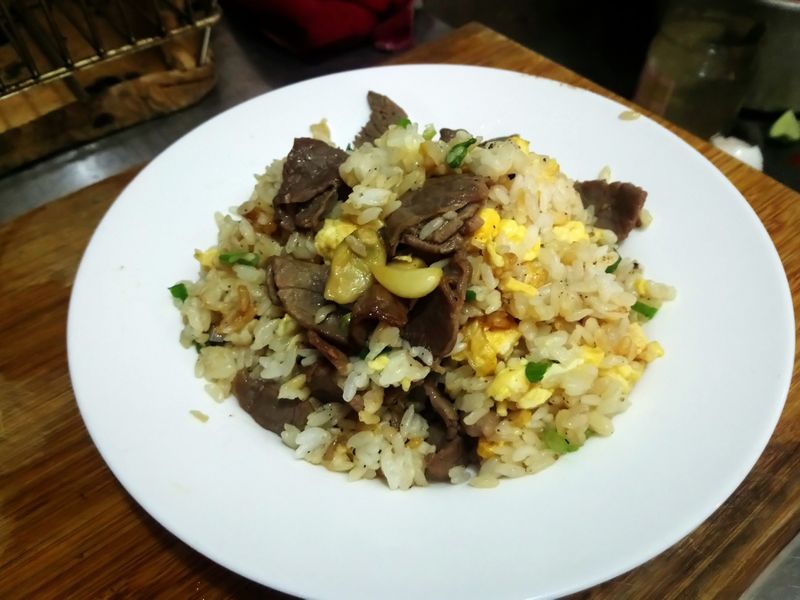 油漬香蒜牛肉炒飯