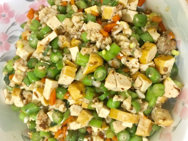 雞粒炒豆丁