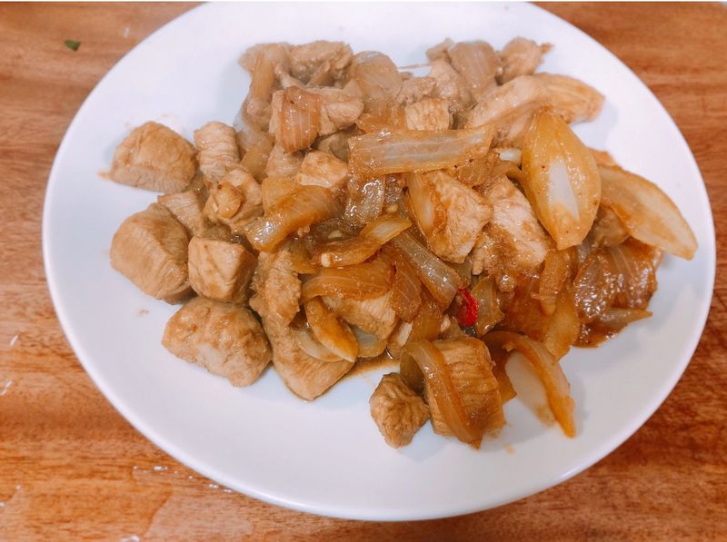 沙茶洋蔥雞丁