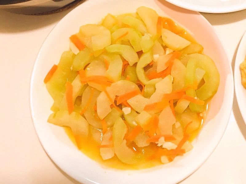 大黃瓜拌茶油