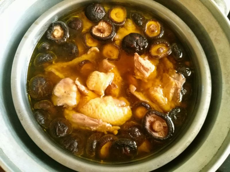 美味香菇雞湯