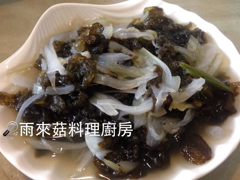 電鍋版🥘雨來菇蒸煮洋蔥
