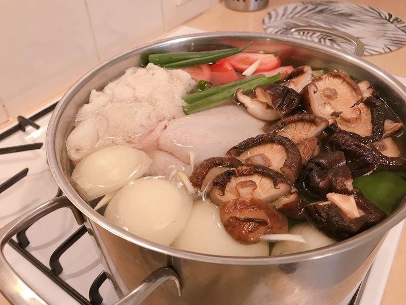 蔬菜香菇雞湯
