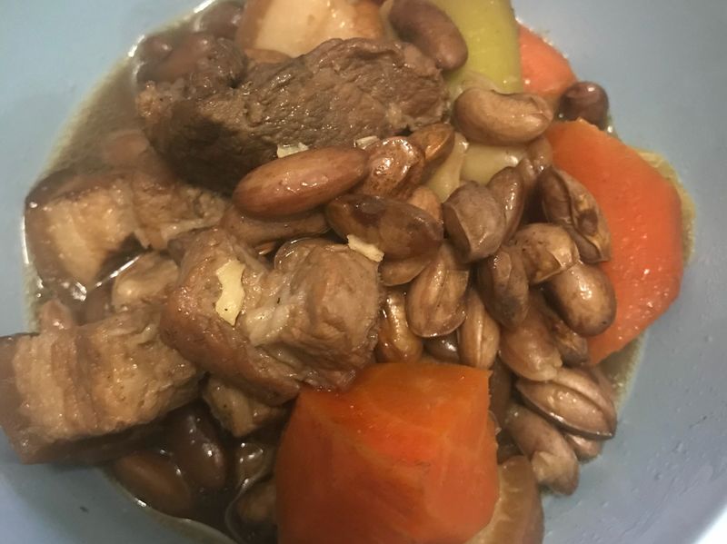 ♡蒜苗滷花豆三層肉♡