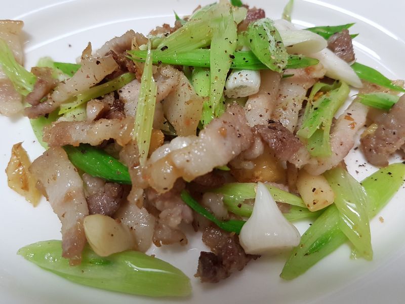 蒜苗豬肉