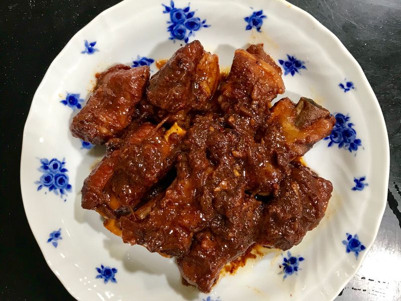 紅糟蔥燒子排