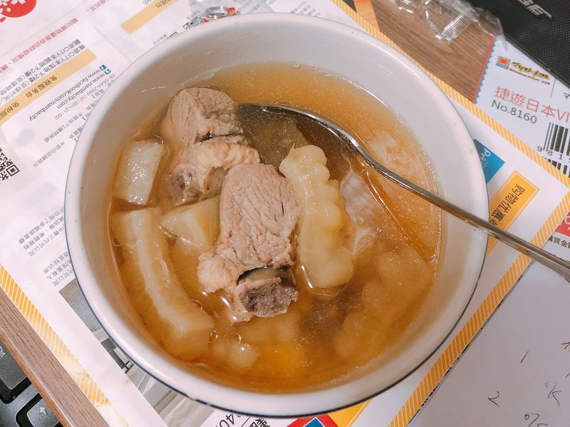 吃苦當吃補~苦瓜排骨湯