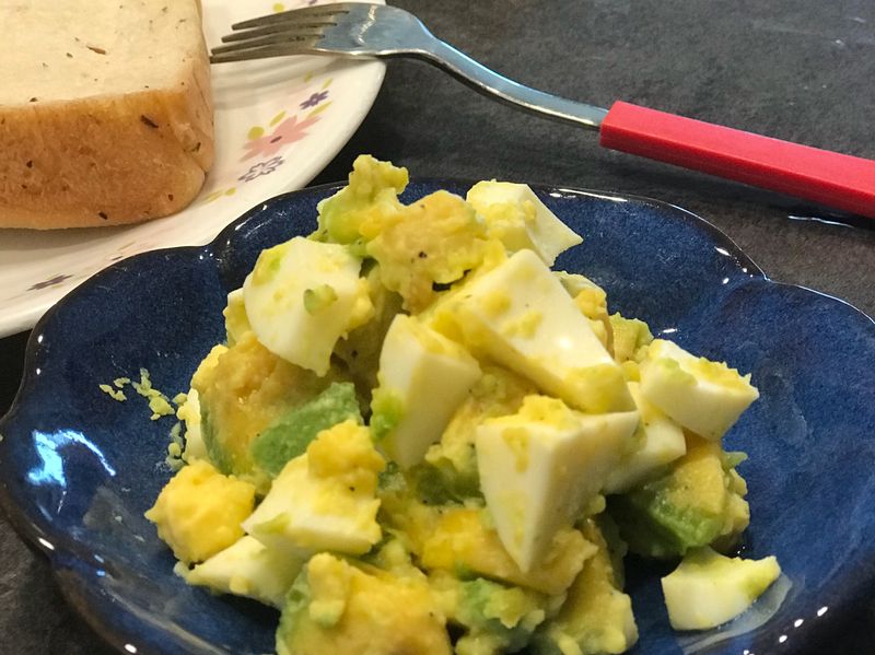酪梨雞蛋沙拉