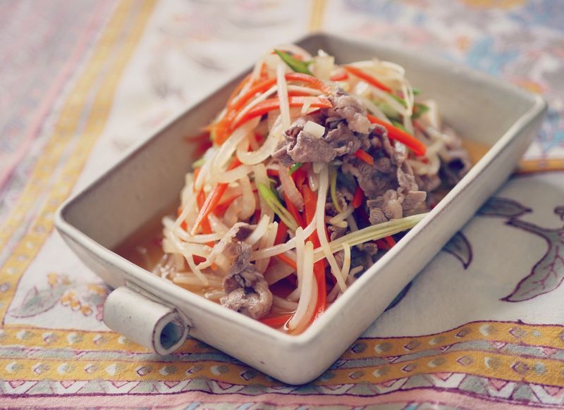 柚梅醬溫拌牛肉鮮蔬,清鮮淡雅