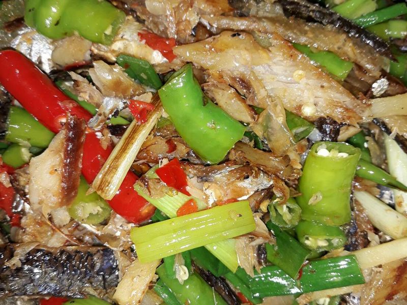 雙椒炒飛魚乾