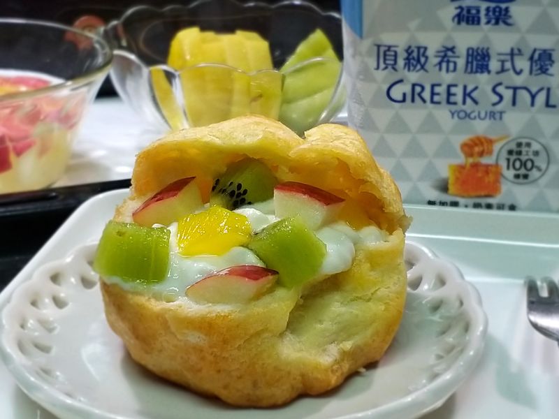 低卡水果優酪泡芙~超簡單完美自製大泡芙