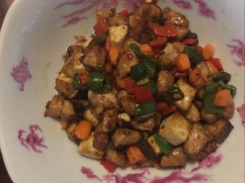 三色炒肉丁