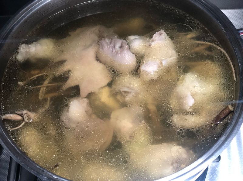 九尾草雞湯