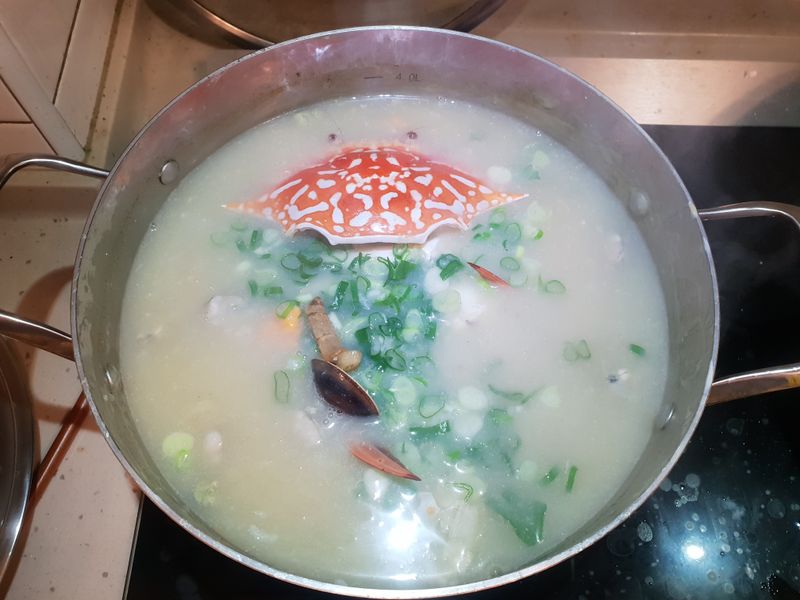 佳常大滿足紅蟳水蟹粥