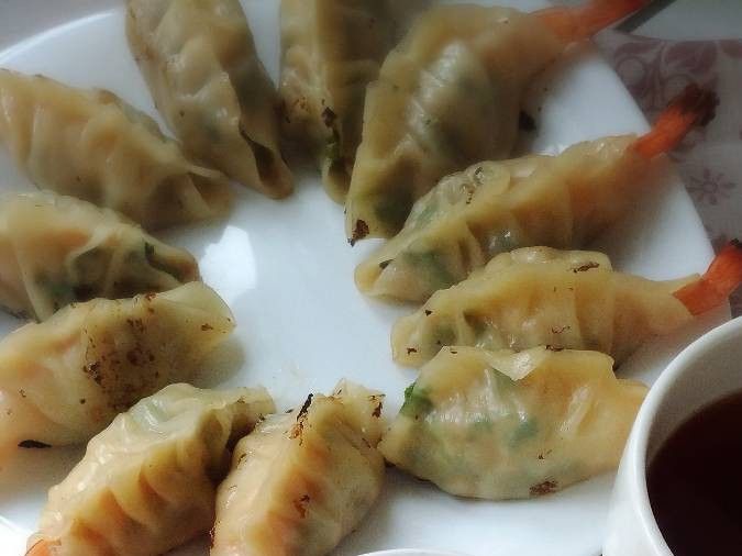 韭菜豬肉鮮蝦鍋貼