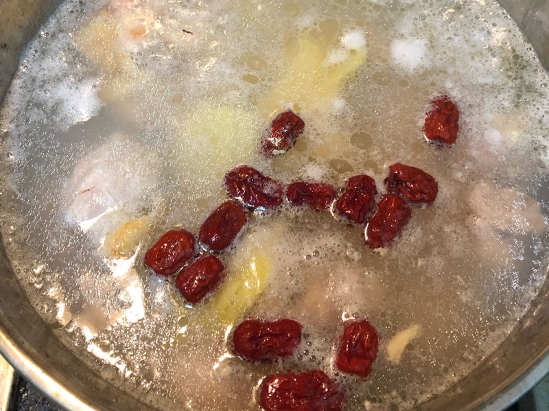 紅棗山藥雞湯