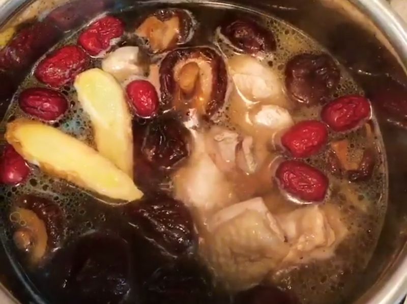 香菇雞湯