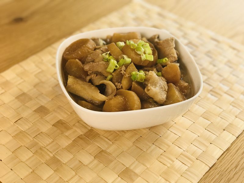 15分鐘料理.白蘿蔔滷五花肉/0水鍋