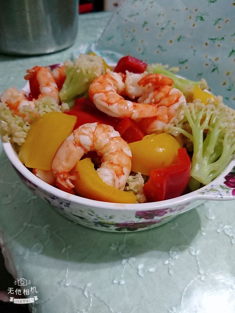 鮮蝦拌鮮蔬