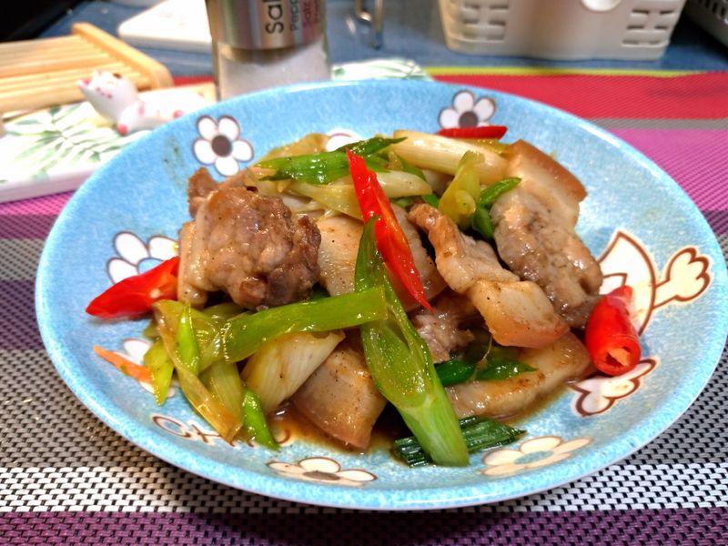 蒜苗炒五花肉