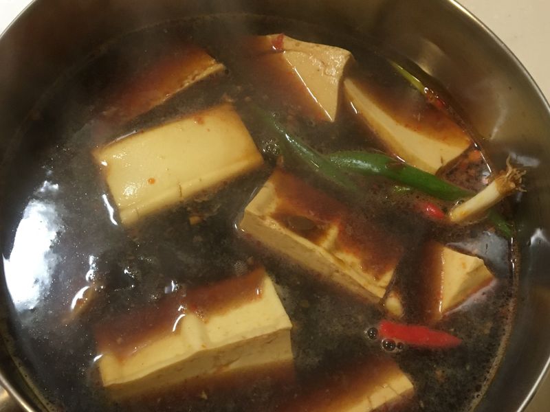 滷板豆腐