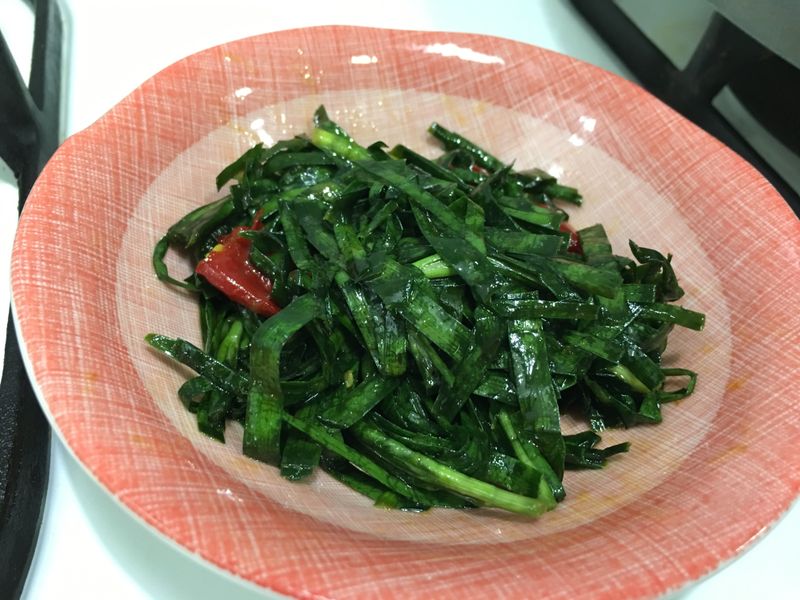 麻油醃辣韭菜