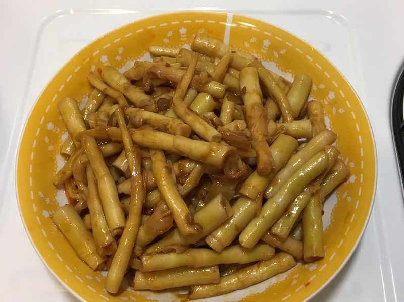 豆瓣醬炒箭筍