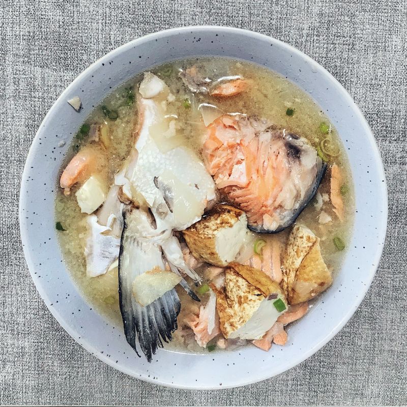 鮭魚味增湯