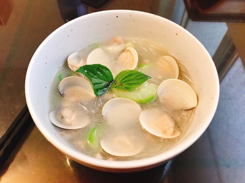 蛤蜊絲瓜冬粉（減脂10分鐘料理）