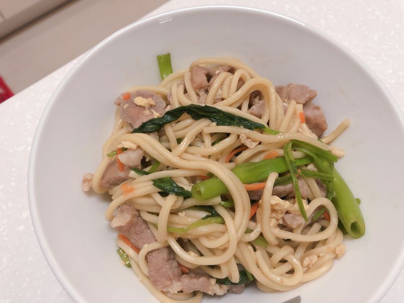 肉絲炒麵